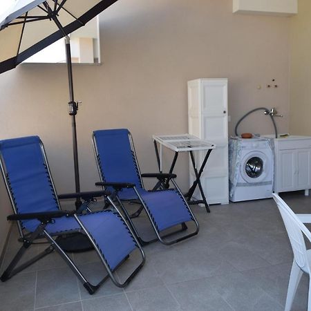 Casa Vacanze Lombardo 圣泰雷萨迪里瓦 外观 照片