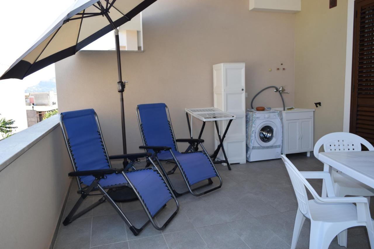 Casa Vacanze Lombardo 圣泰雷萨迪里瓦 外观 照片