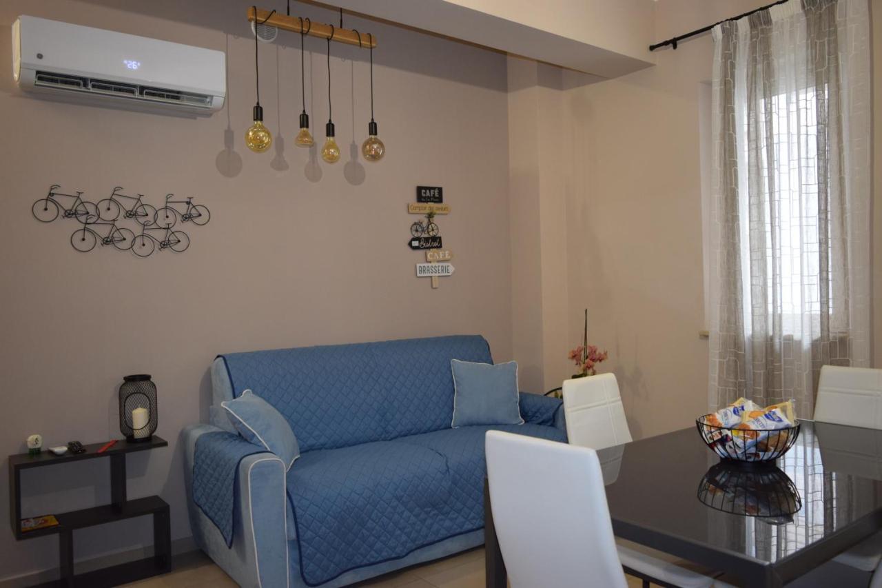 Casa Vacanze Lombardo 圣泰雷萨迪里瓦 外观 照片